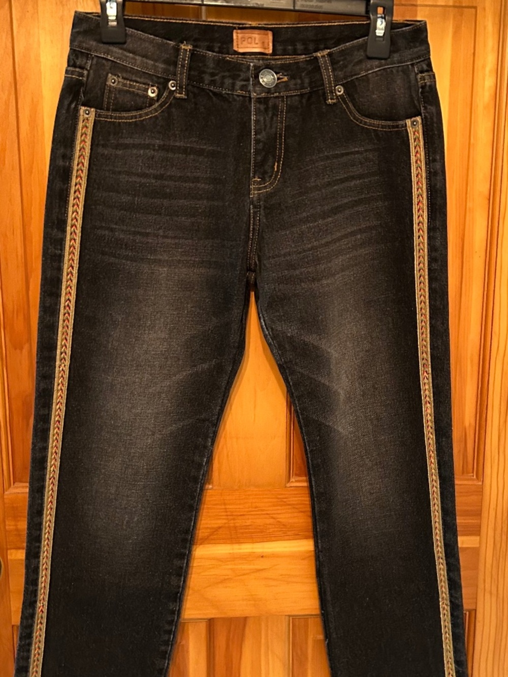 NWOT POL Denim Black Washed Jeans Embroidered Side Trim Size 26